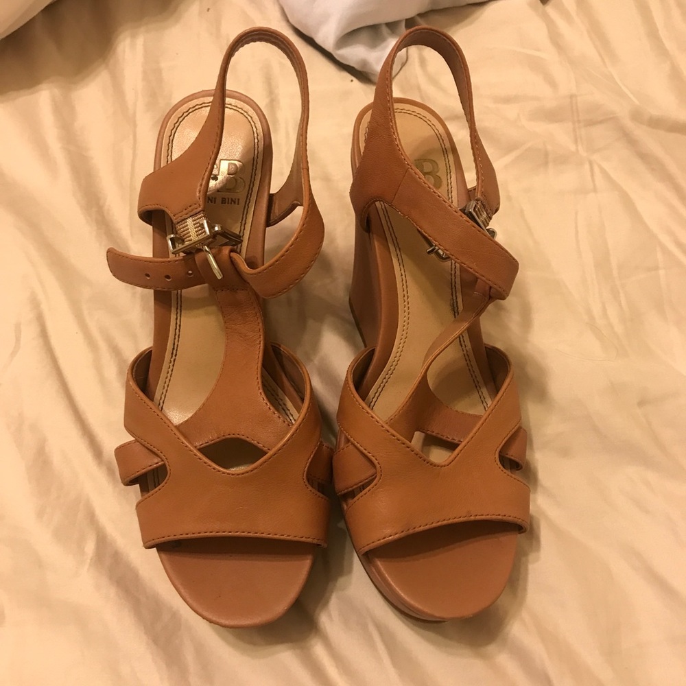 Gianni bini tan wedges